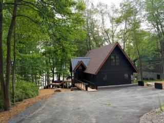 New Modern Lakefront Close to Wisp - 0