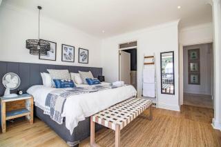 Contemp Living at Knysna Quays - 1