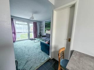 8 Berth Chalet To Hire At Bermuda Holiday Park Nearby Hemsby Beach Ref 18127B - 1