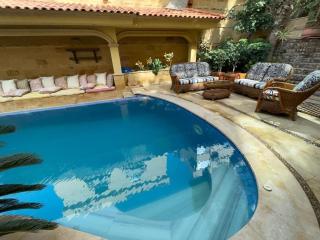 Cozy Villa with private pool - 8