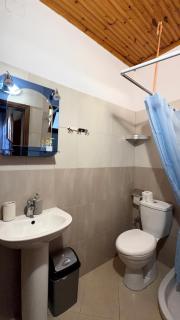 Xhulio Guesthouse Berat - 7