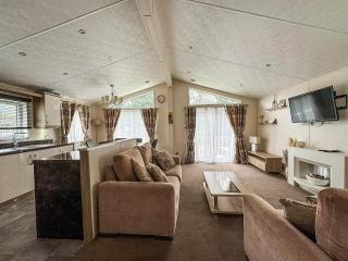 Luxury 6 Berth Lodge With Wifi At Broadland Sands In Suffolk Ref 20011Cv - 2