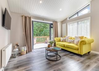 Charlesworth Lodges - 6