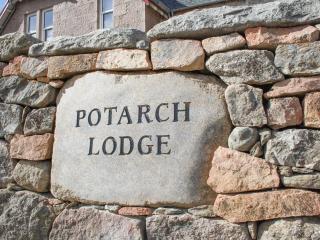 Potarch Lodge - 4