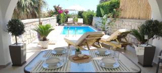 Villa with 2 bedrooms - 2 bathrooms - Private pool - WiFi 350 Mbps - 0