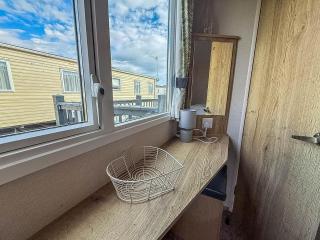 Stunning 6 Berth Caravan With Decking At Broadland Sands Ref 20028Bs - 1