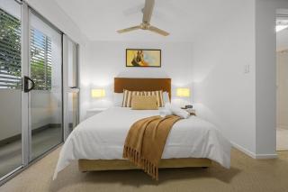 Showroom Group Stay - Sleeps 8 - Baby and Work Station Ready - Oxford St - 4