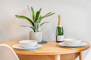 Beach Walk Southbourne SOBO Beach Sleeps 4 - 7