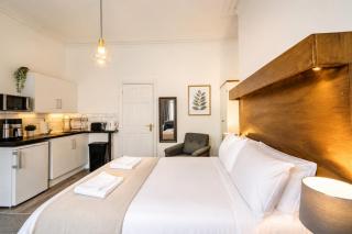 K Suites - Wellesley Road 1 - 8