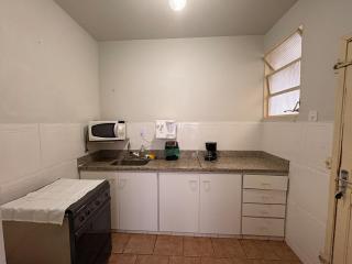 Casa completa com garagem localizado próximo ao praça shopping - Uberaba - 1