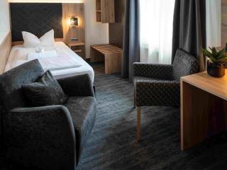 Hotel Zum Steinhof - 8