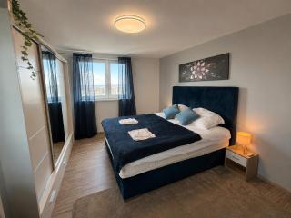 Skyline View Apartment - 5