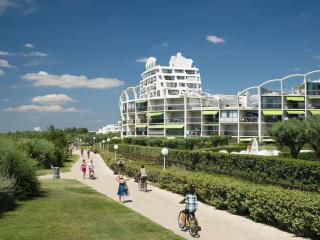 Studio Cabine en Bord de Plage avec Piscine, Jardin et Parking Privé - FR-1-328-231 - 2