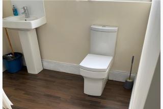 3 Bedrooms - 6 Bath- Sleeps 6 - Free Parking - 9