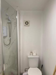 3 Bedrooms - 6 Bath- Sleeps 6 - Free Parking - 1