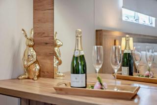 Bunny Lodge Quiet 2-Bed Luxury Home near Milford on Sea - 1