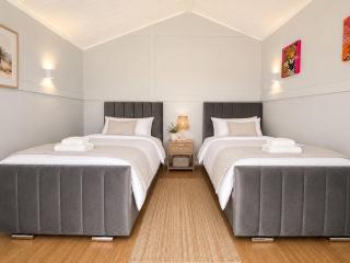 Manor Farmhouse - 9