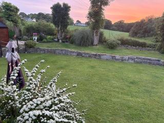 Tyluna Cornish Glamping Cabin - 8
