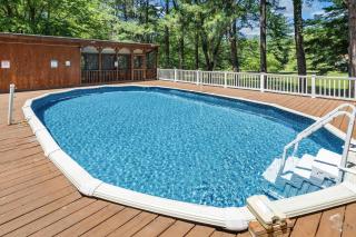 Lake Anna 3BR with Pool - Fire Pit & Cabana - 6