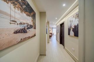 2 BR, Terrace & Side sea Views, 3 Min to Beach - 5