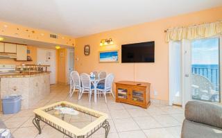 Oceanview 1 Bedroom Condo - Spacious with Awesome Views! Palace Resort 1009 - Sleeps 4 guests - 4