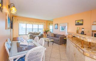 Oceanview 1 Bedroom Condo - Spacious with Awesome Views! Palace Resort 1009 - Sleeps 4 guests - 0