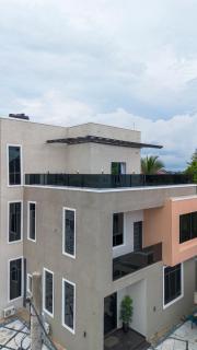 Reign Residence - 6