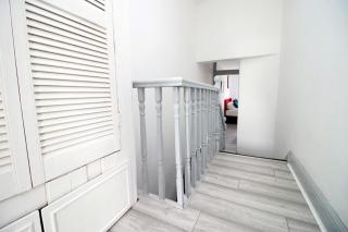 Spacious 5BR Home Sleeps 11 Parking - 4