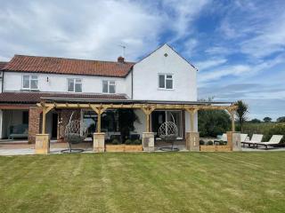 Deighton Lodge - 5