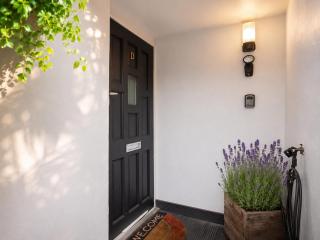 Modern Urban two bedroom apartment - 1
