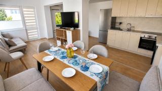 Spacious & Quiet 3BR Apartment, City Center & Sea Garden - 0