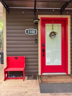 100-Acre Luxury, Dog-Friendly, Sleeps 8-10 - 6