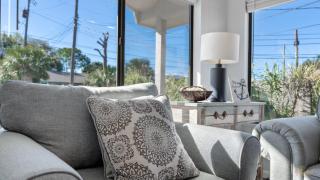 Pinetree Parlor - 4