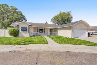 Cozy 3BR Burley Home Spacious Yard Snake River - 9