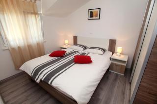 Apartment Matic - Rogoznica - 1