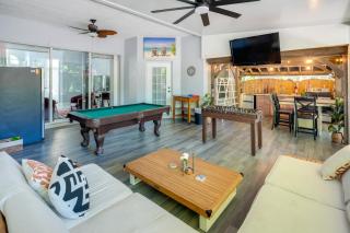 Games, Outdoor Kitchen: Port St Lucie Family Home - 9
