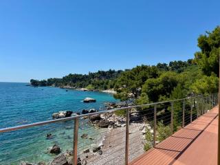 Beachfront Luxury Villa - Bar - 6