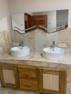 Elegant Tropical Villa with Private Pool in Saly - 6