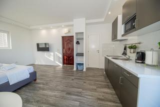 Sea View Apartments - Bar - 6
