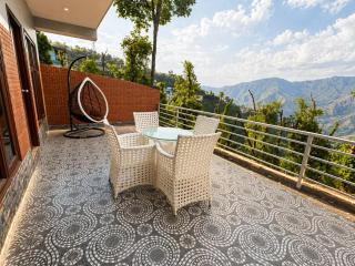 Hotel Grand Vista Retreat- A Luxury and Beautiful Mountain View Hotel in Mussoorie By lilly - 2