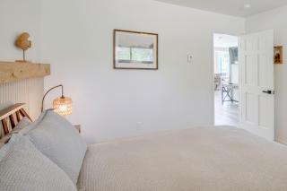 The Cottage on Lake Bernice - Campbellsport - 3