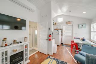 Walk to Bay Village, Beaches & More! Cozy Cottage - 5