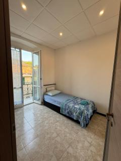 MH Apartment - 100 meters from the Rivarolo train station - 9