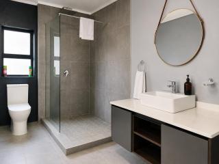 La Aura Lifestyle Lodge - 6