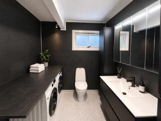 Apartment with sea view, balcony and parking - 2