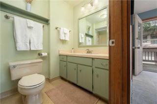 RMR: Teewinot A2 Condo in Teton Village - 2