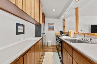 RMR: Cedars 1412 Condo in The AspensWilson WY - 6