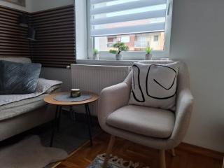 NS Urban Stay-Studio with Balcony and Free Parking - 6