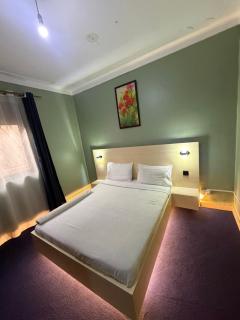 Cozy suites 3 - 9
