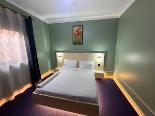Cozy suites 3 - 8